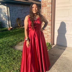 Very cute prom dress